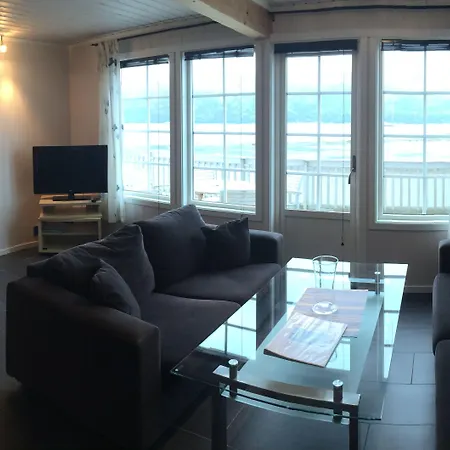 Arctic Seasport Løding